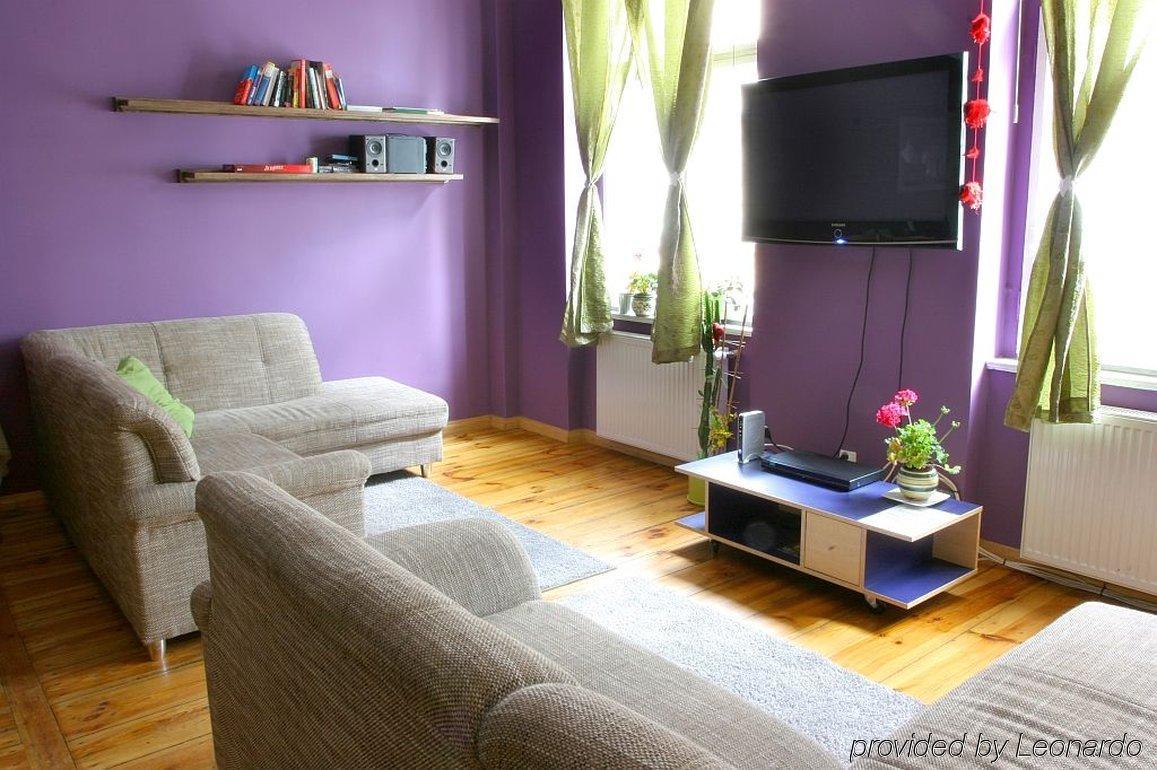 Frolic Goats Hostel Познан Стая снимка