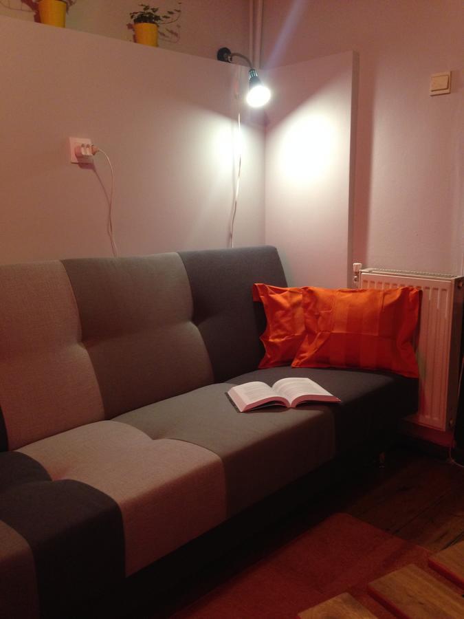 Frolic Goats Hostel Познан Екстериор снимка