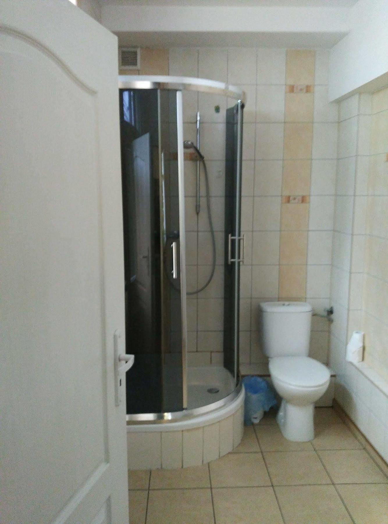Frolic Goats Hostel Познан Екстериор снимка