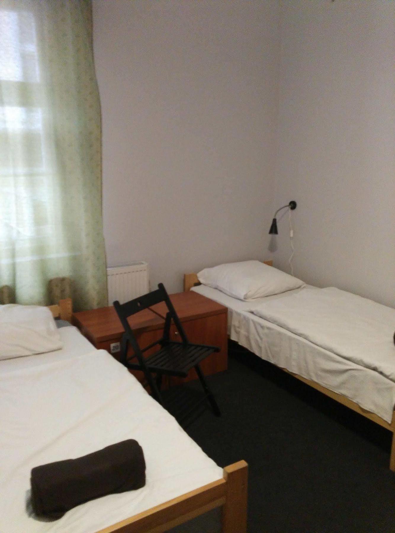 Frolic Goats Hostel Познан Екстериор снимка